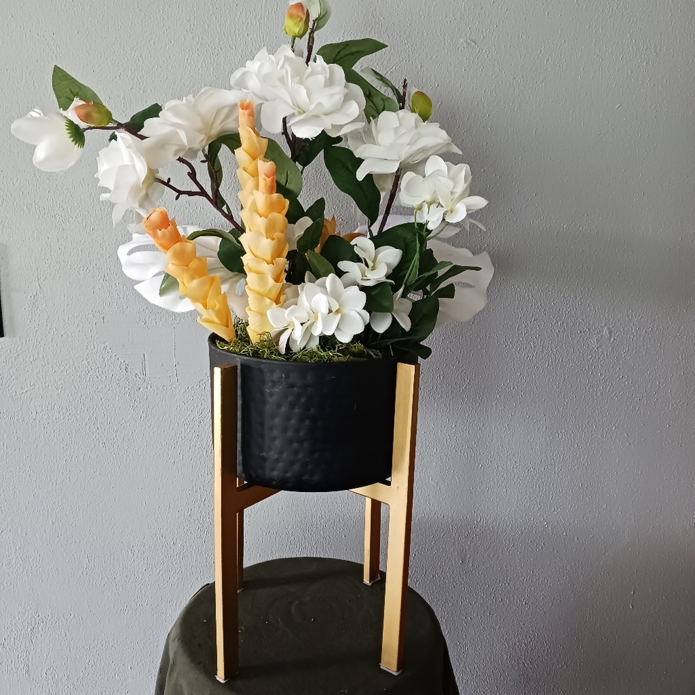 Floral arrangement
